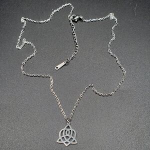 Celtic Heart Triquetra Pendant And Chain 20"